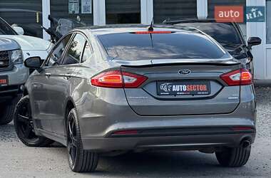 Седан Ford Fusion 2014 в 