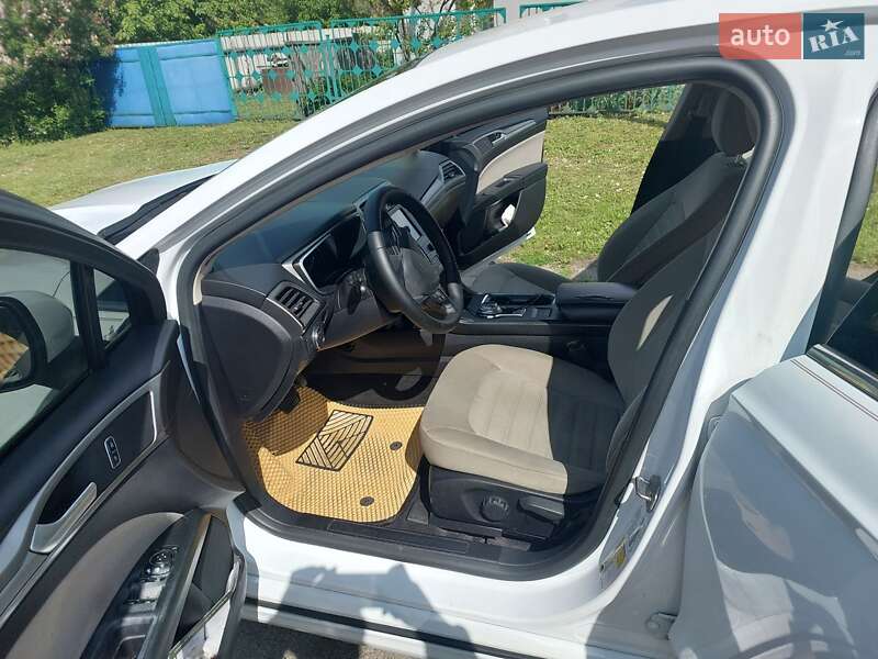 Седан Ford Fusion 2019 в Києві