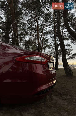 Седан Ford Fusion 2015 в 