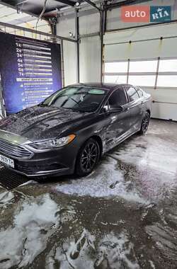 Седан Ford Fusion 2016 в Львове