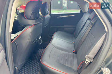Седан Ford Fusion 2015 в 