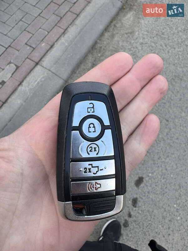 Седан Ford Fusion 2018 в Луцке