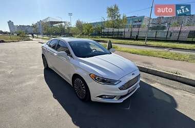 Седан Ford Fusion 2016 в 