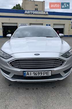 Седан Ford Fusion 2018 в 