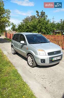 Хэтчбек Ford Fusion 2011 в 