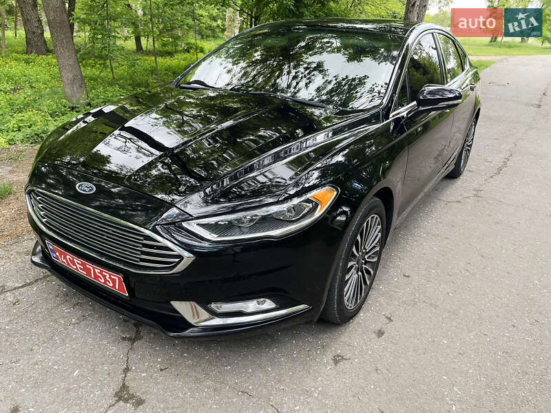 Седан Ford Fusion 2017 в 