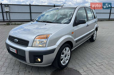Хэтчбек Ford Fusion 2007 в 