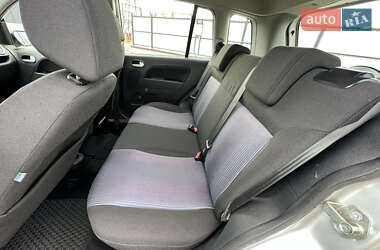Хэтчбек Ford Fusion 2007 в 