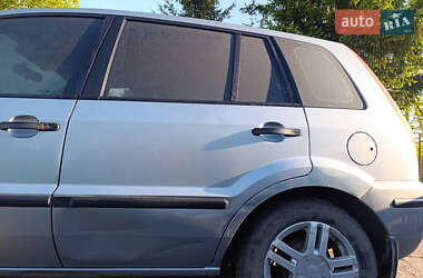 Хэтчбек Ford Fusion 2005 в 