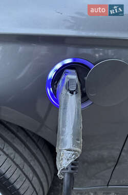 Седан Ford Fusion 2013 в 