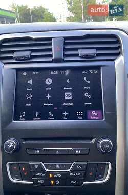 Седан Ford Fusion 2017 в 