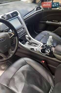 Седан Ford Fusion 2014 в 
