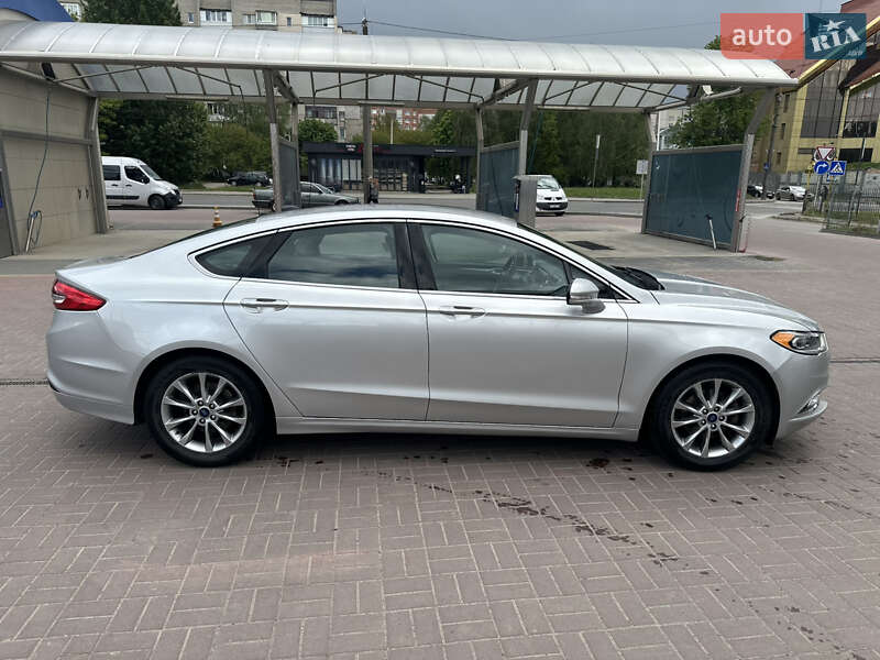 Седан Ford Fusion 2016 в Луцке