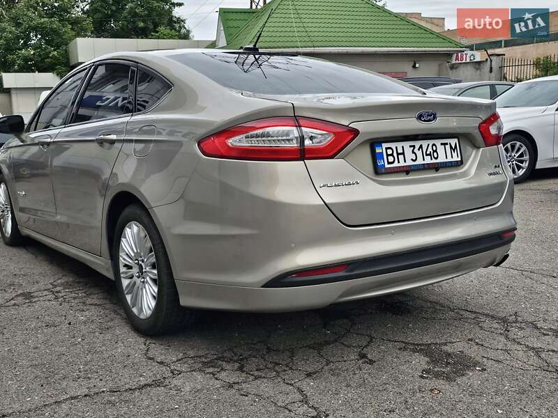 Седан Ford Fusion 2015 в Одессе