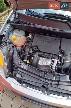 Хэтчбек Ford Fusion 2009 в 