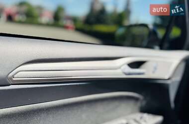 Седан Ford Fusion 2020 в 