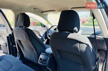 Седан Ford Fusion 2020 в 