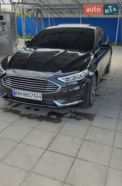 Седан Ford Fusion 2019 в 