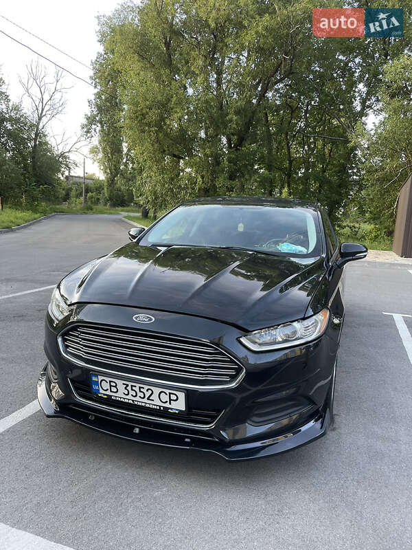 Седан Ford Fusion 2014 в Чернігові