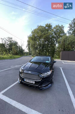 Седан Ford Fusion 2014 в 