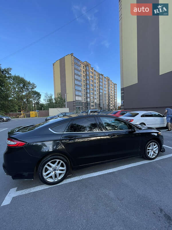 Седан Ford Fusion 2014 в Чернигове