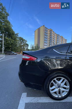 Седан Ford Fusion 2014 в 