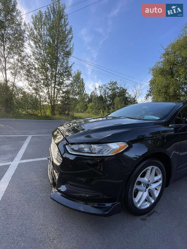 Седан Ford Fusion 2014 в Чернигове