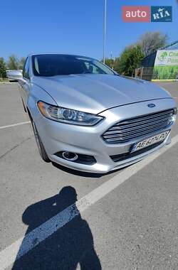 Седан Ford Fusion 2015 в 