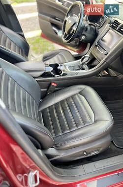Седан Ford Fusion 2014 в 