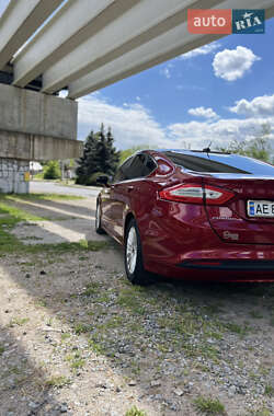 Седан Ford Fusion 2014 в 