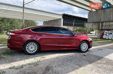 Седан Ford Fusion 2014 в 