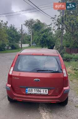 Хэтчбек Ford Fusion 2005 в 