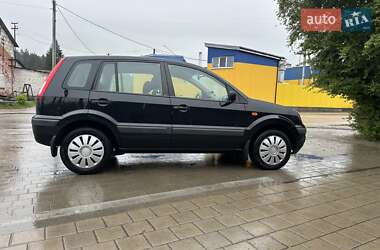Хэтчбек Ford Fusion 2011 в 