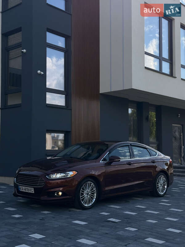 Седан Ford Fusion 2015 в Трускавце