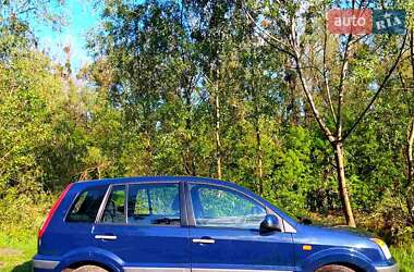 Седан Ford Fusion 2010 в Лубнах