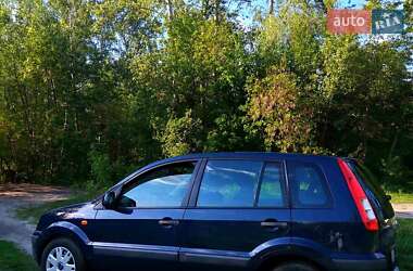 Седан Ford Fusion 2010 в Лубнах
