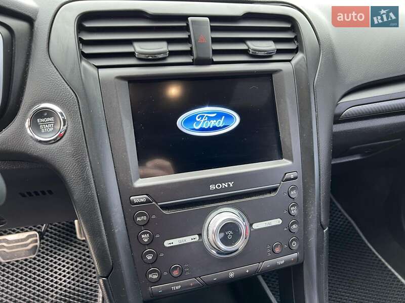Седан Ford Fusion 2016 в Мукачево