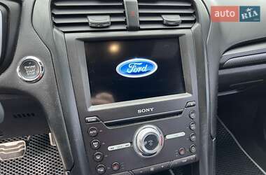Седан Ford Fusion 2016 в 