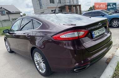 Седан Ford Fusion 2012 в 