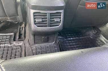 Седан Ford Fusion 2012 в 