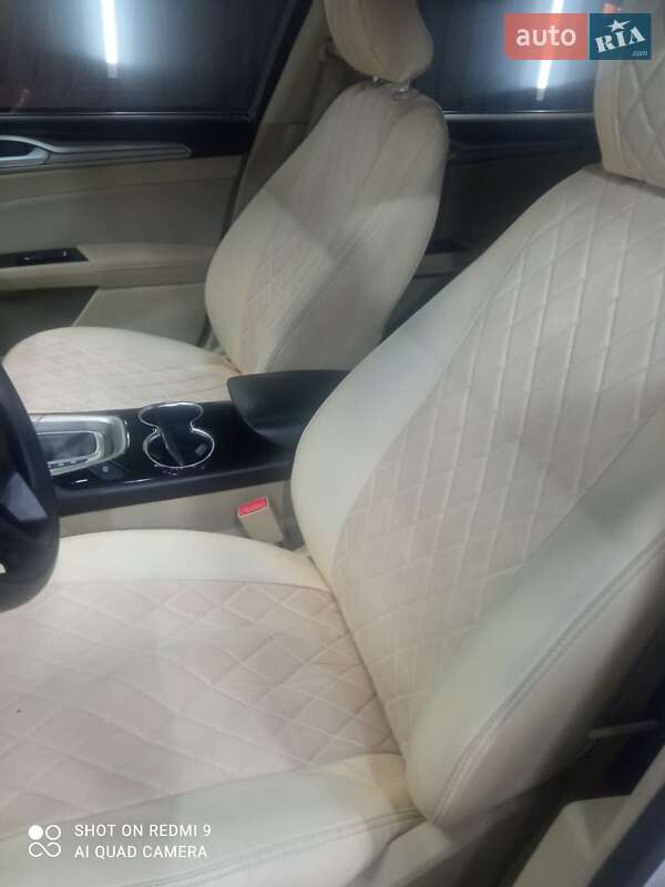 Седан Ford Fusion 2016 в Дніпрі