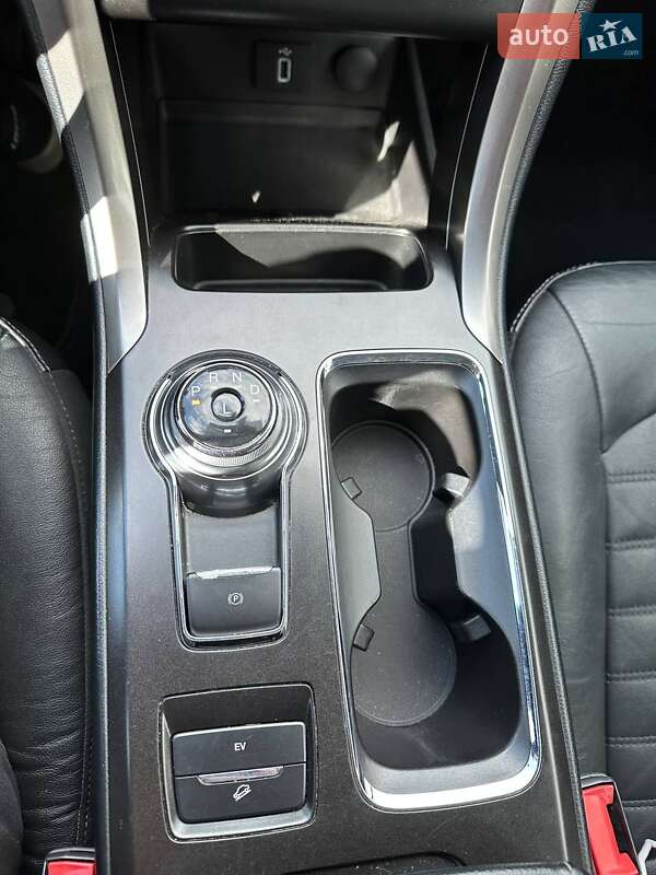 Седан Ford Fusion 2017 в Киеве