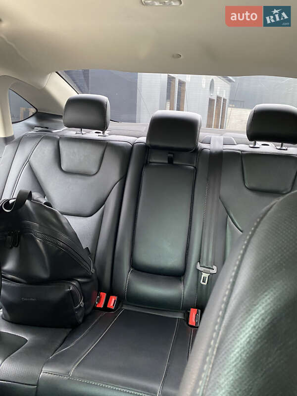 Седан Ford Fusion 2018 в Києві
