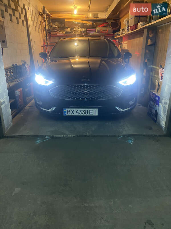 Седан Ford Fusion 2018 в Києві