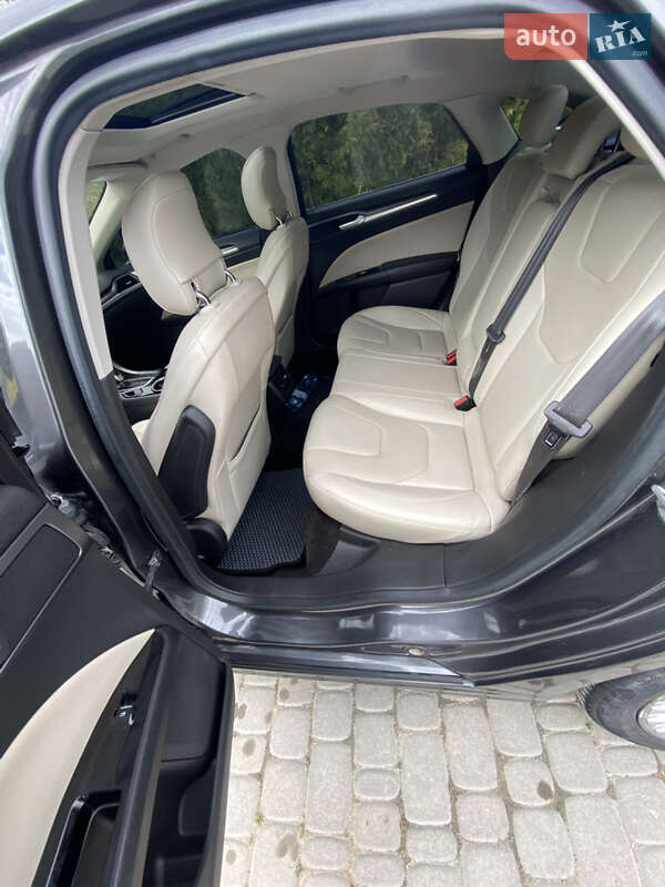Седан Ford Fusion 2014 в Тернополе