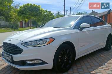 Седан Ford Fusion 2017 в 