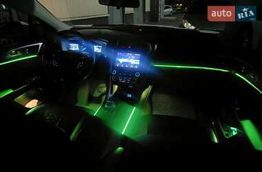 Седан Ford Fusion 2017 в 