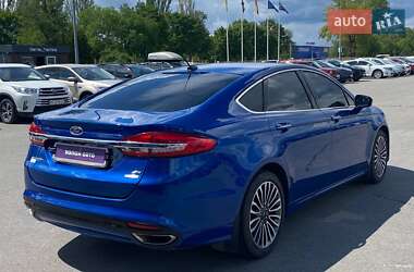 Седан Ford Fusion 2017 в 