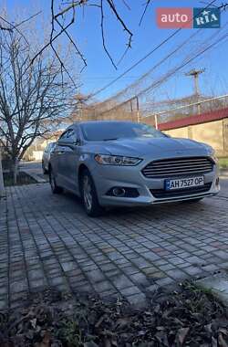Седан Ford Fusion 2013 в 