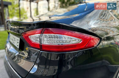 Седан Ford Fusion 2014 в 